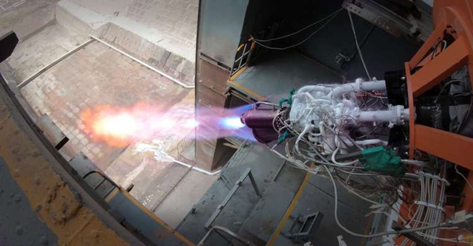 The success of the continuous variable thrust long-range test run of the JD-1 engine marks the first time that China has completed a large-scale continuous thrust adjustment test of a pump-fed cryogenic engine. (Source: iSpace)