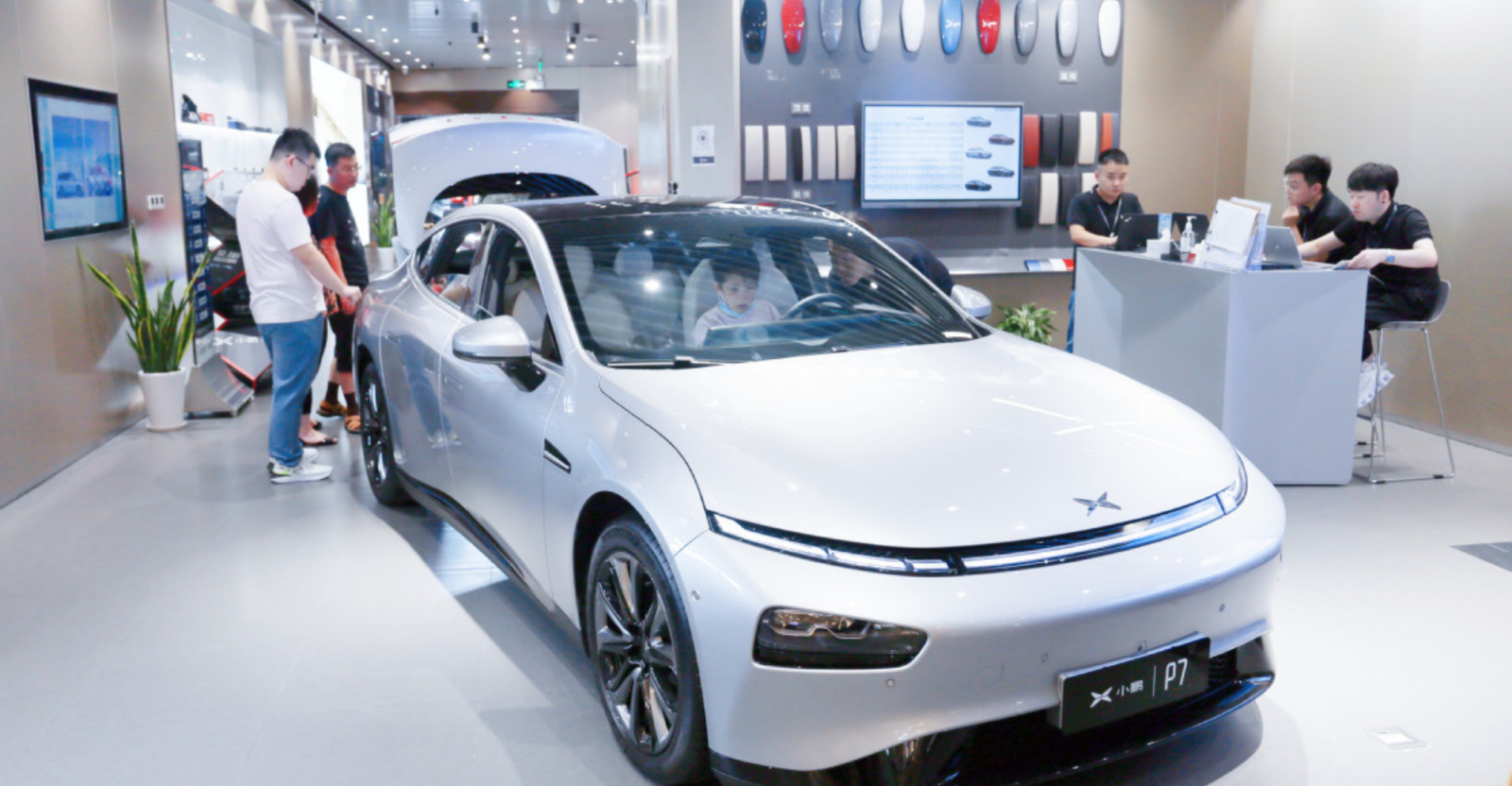 The Guangzhou-based manufacturer sold 48 million American depositary shares (ADS) to the public at $45 per ADS. (Source: China Daily)