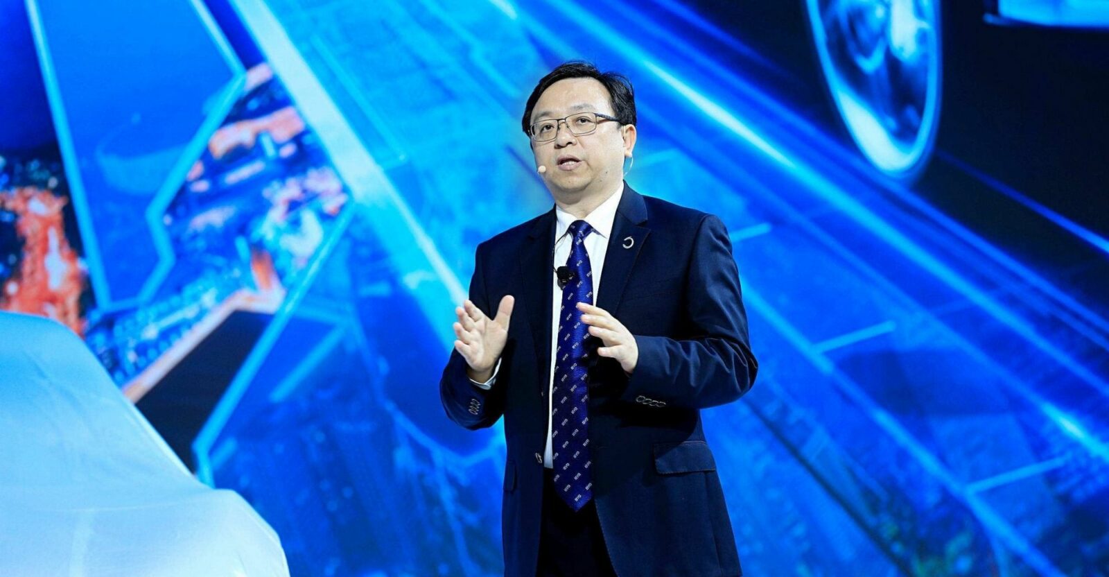 Wang Chuanfu Steps down as Chairman of BYD’s Subsidiary in Hangzhou