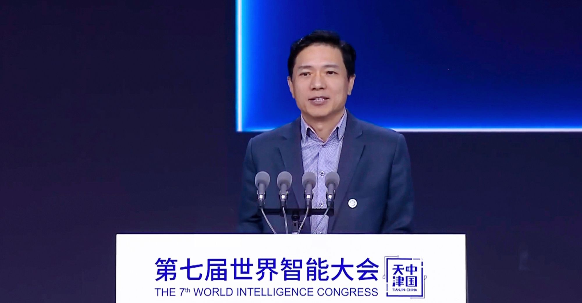 Baidu's Robin Li Says AI Cannot Replace Humans - Pandaily